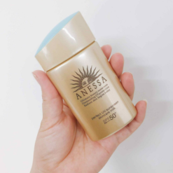 Kem Chống Nắng Anessa Perfect UV Sunscreen Skincare Milk SPF50+ PA++++